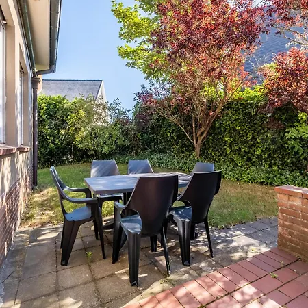 In With Terrace & Garden, Cleaning Included Apartamento *