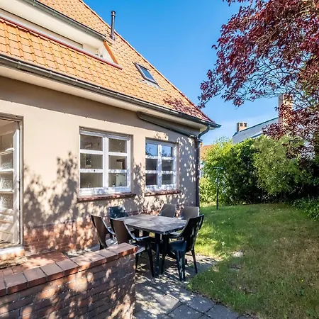 In With Terrace & Garden, Cleaning Included Koksijde